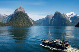 Nouvelle-Zélande - New Zealand Panorama - Milford Sound © Real Journeys