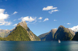 Nouvelle-Zélande - New Zealand Panorama - Milford Sound © Kirra Tours