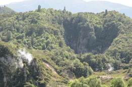 Nouvelle-Zélande - Rotorua - Randonnée et croisière dans la vallée volcanique de Waimangu