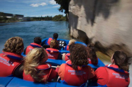 Nouvelle-Zélande - Taupo - Sensations fortes en jet boat sur la rivière Waikato