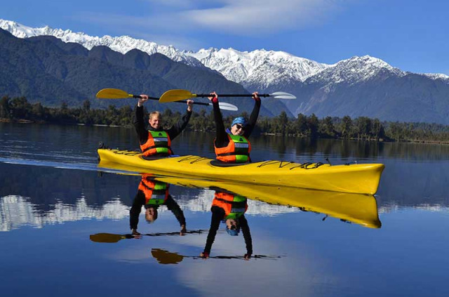 Nouvelle-Zélande - Franz Josef  - Kayak sur le lac Mapourika et marche dans la forêt jurassique