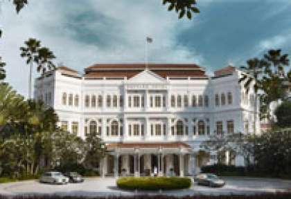 La facade de l'hôtel Raffles à Singapour