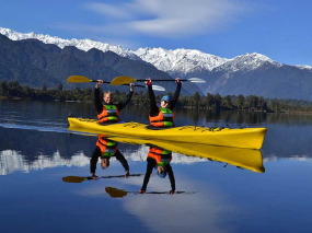 Nouvelle-Zélande - Franz Josef  - Kayak sur le lac Mapourika et marche dans la forêt jurassique