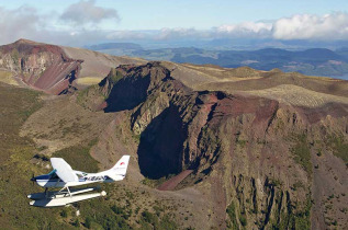 Nouvelle-Zélande - Rotorua - Survolez le Mont Tarawera et la vallée thermale de Waimangu