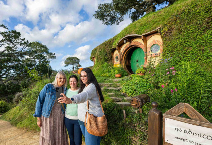 Nouvelle -Zélande - Waikato - Cheeky Kiwi Travel © Hobbiton Movie Set