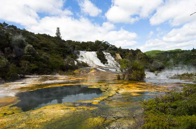 Nouvelle-Zélande - Taupo - Visite libre de la réserve géothermique d'Orakei Korako