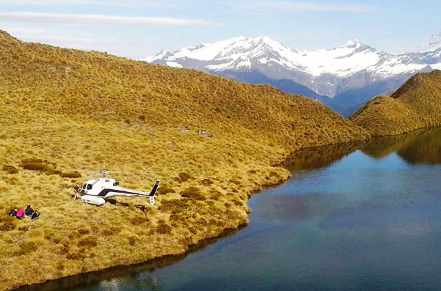 Nouvelle-Zélande - Wanaka - Lacs émeraude et steppe d'altitude, accès en hélicoptère