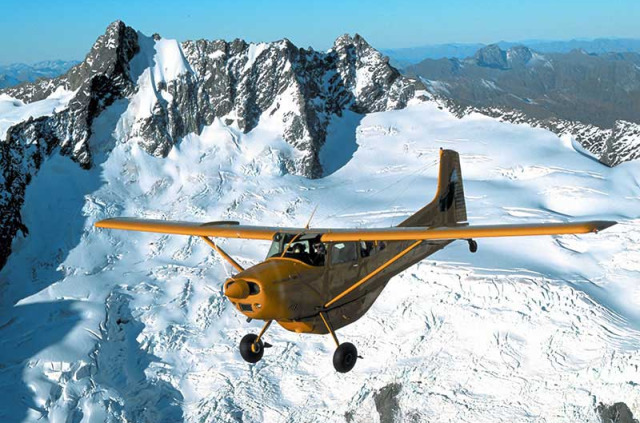 Nouvelle-Zélande - Wanaka - Survol en avion, rando et jet boat dans le Parc national du Mt Aspiring © Lake Wanaka Tourism